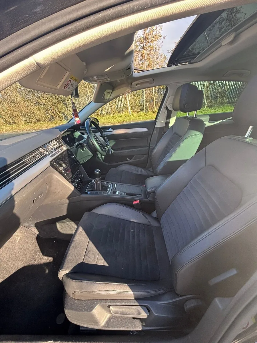 Volkswagen Passat Highline - Image 4