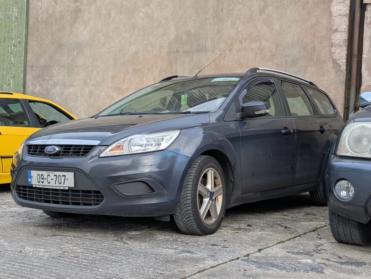 2009 Ford Focus Car need TLC - Image 2