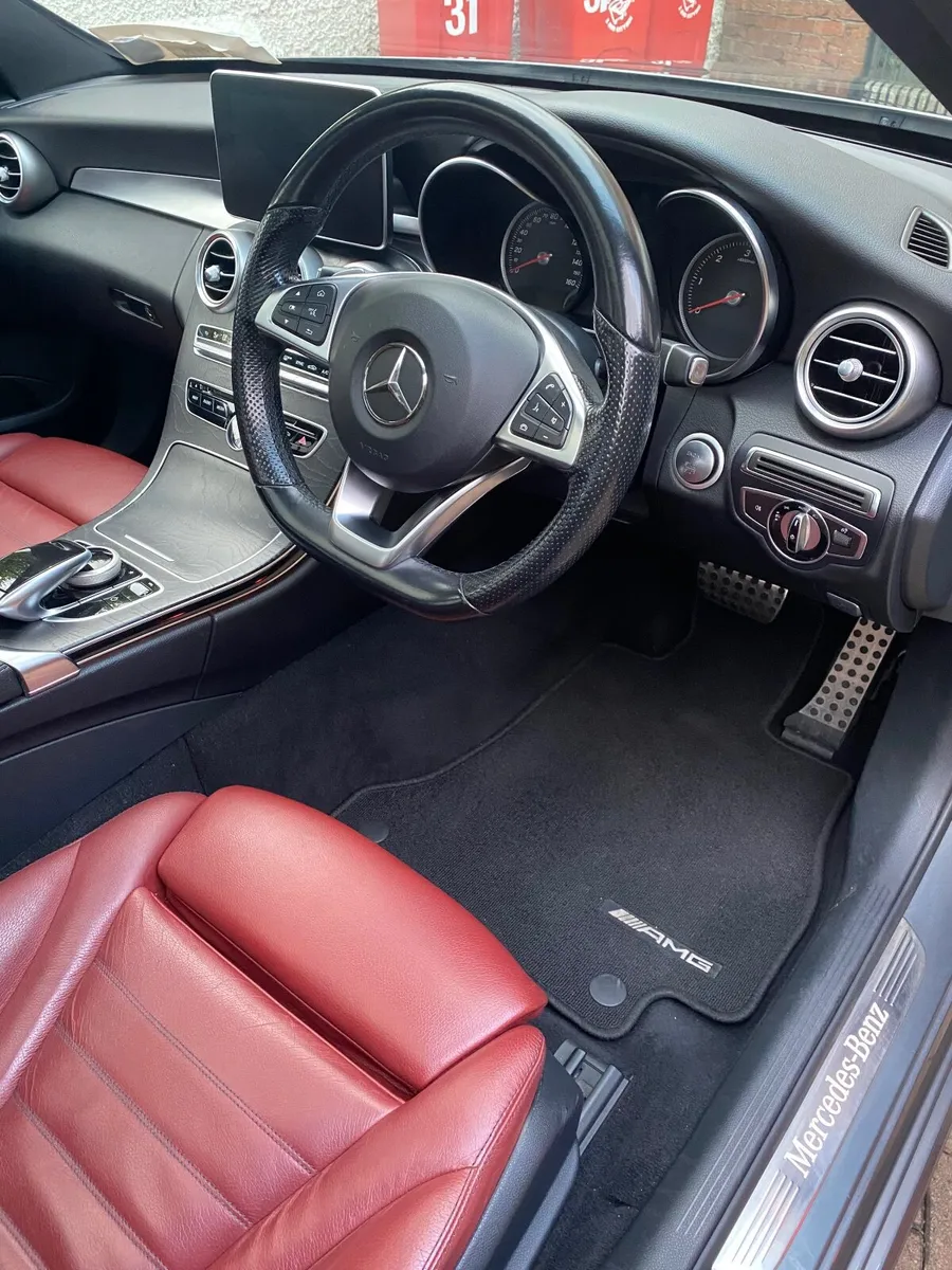 Mercedes-Benz C-Class 2017 AMG - Image 4