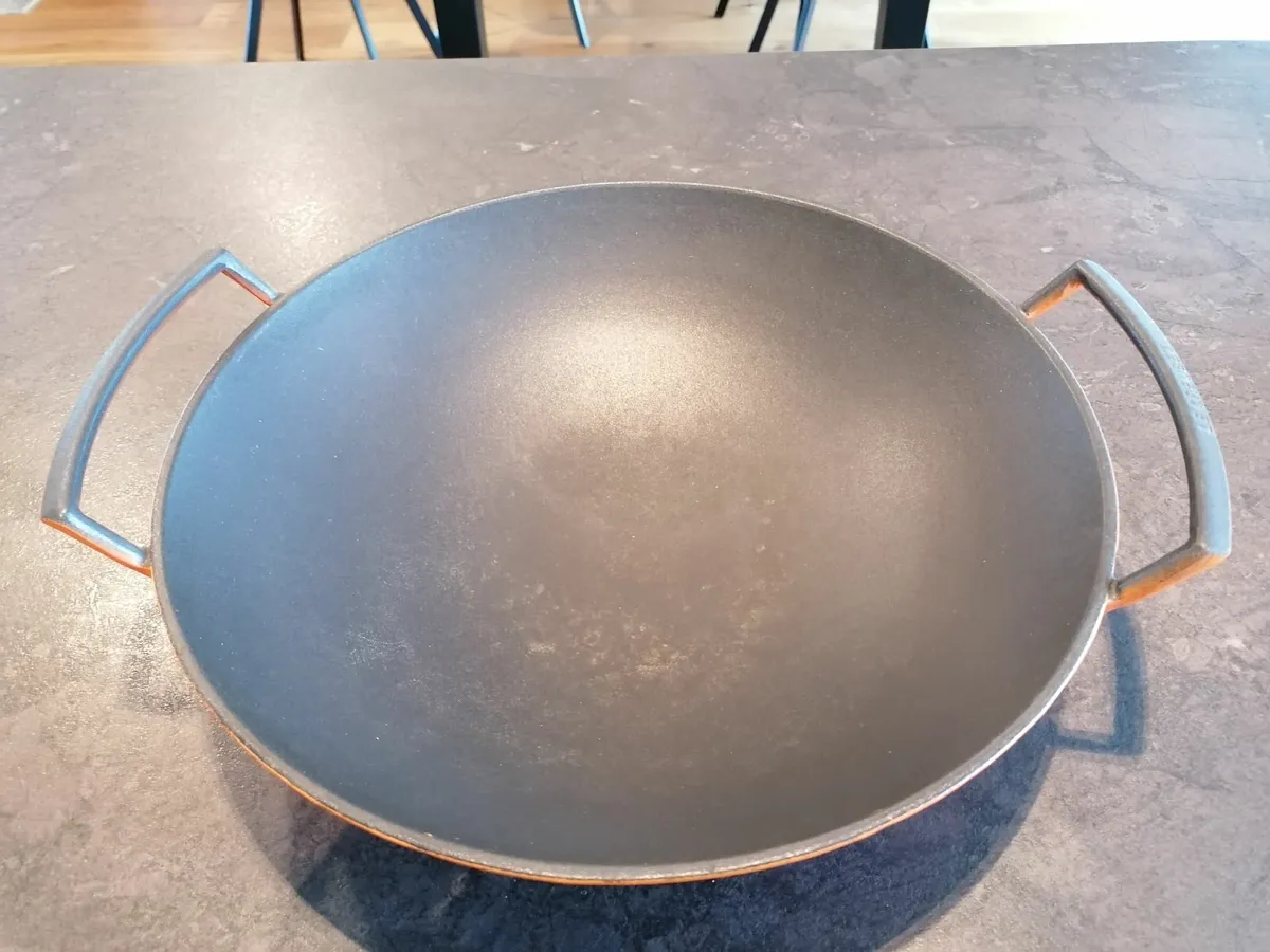 Le Creuset wok - Image 2
