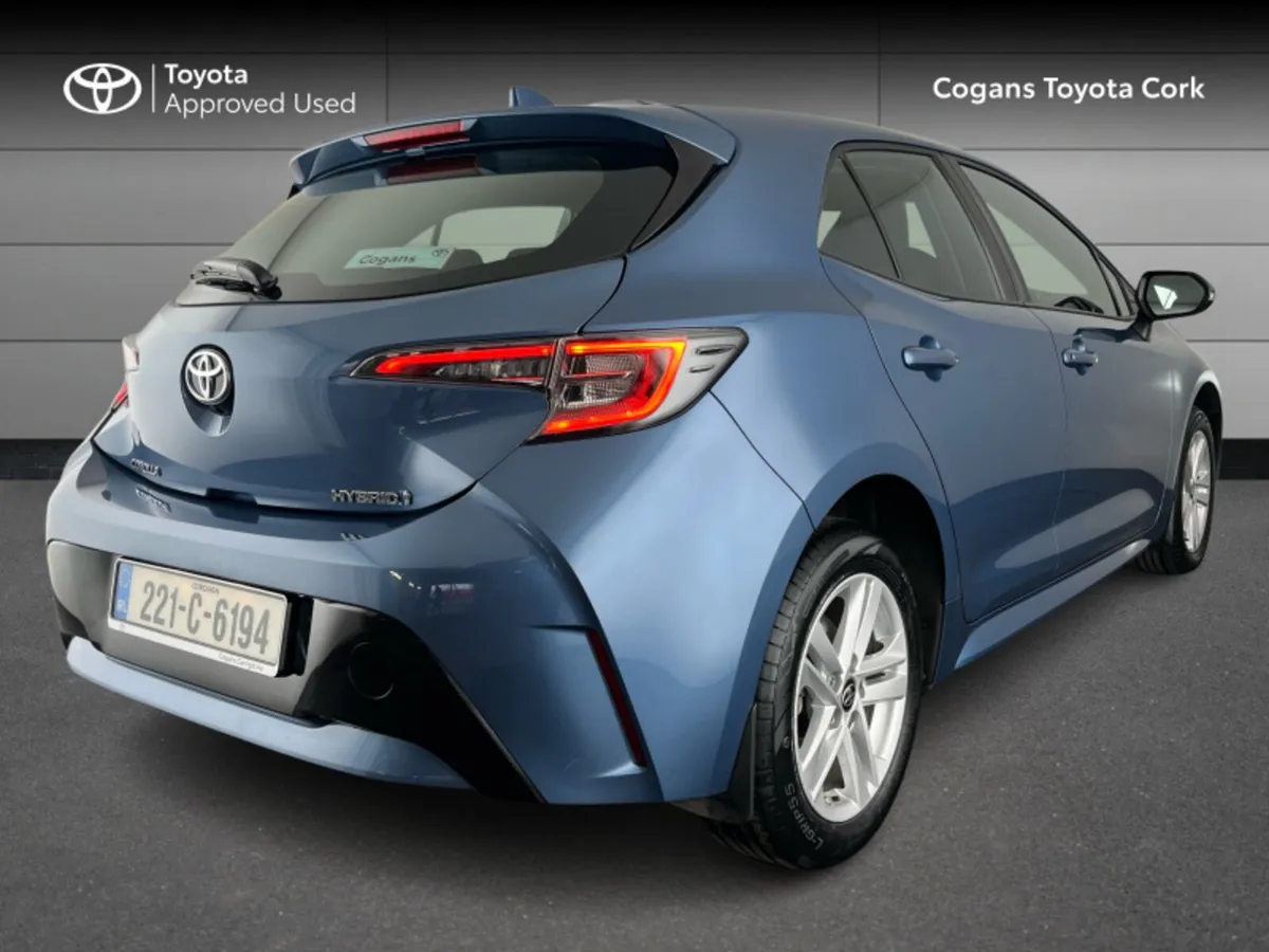 Toyota Corolla COROLLA HYBRID LUNA H/B - Image 2