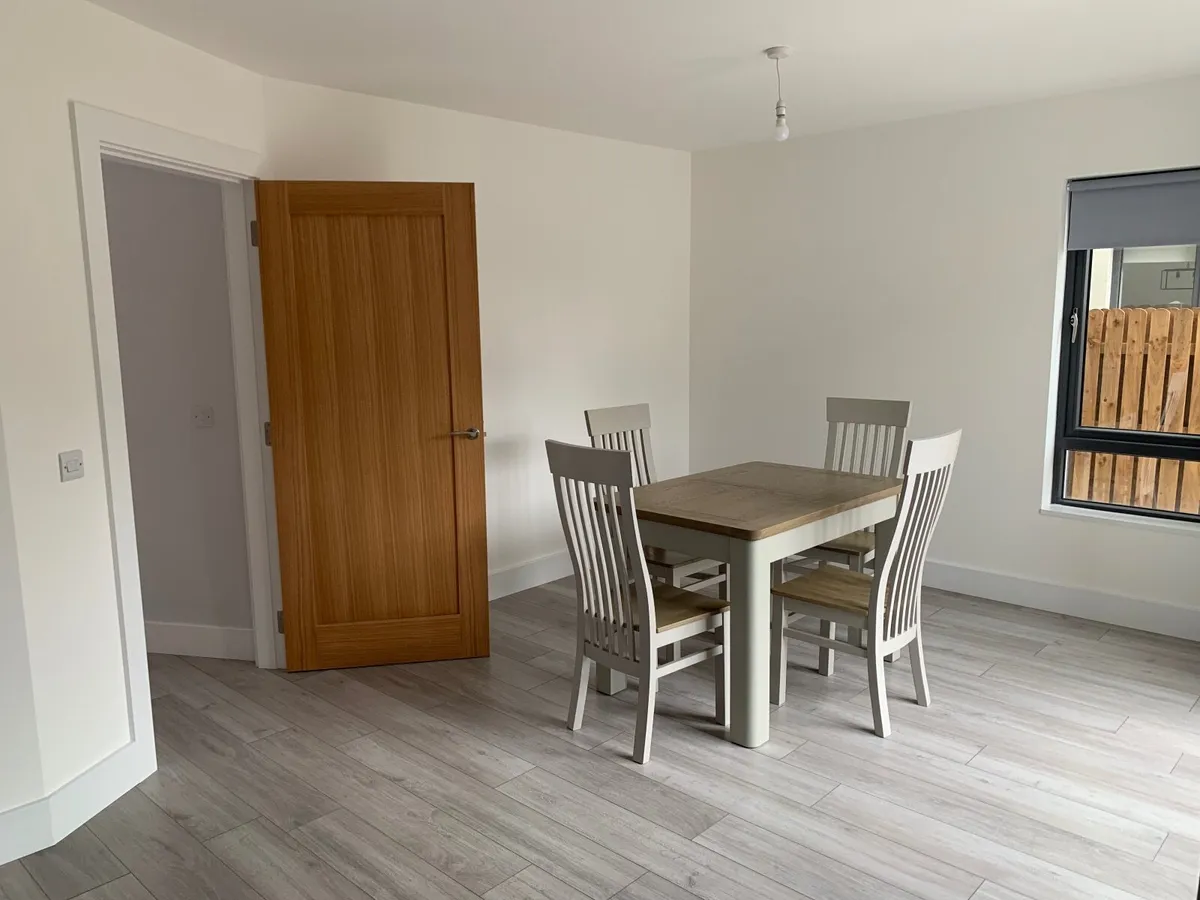 Kitchen Dining Table and Chairs - Image 1