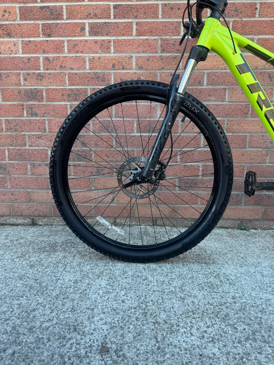 Trek Marlin 5 Mountain Bike - Image 4