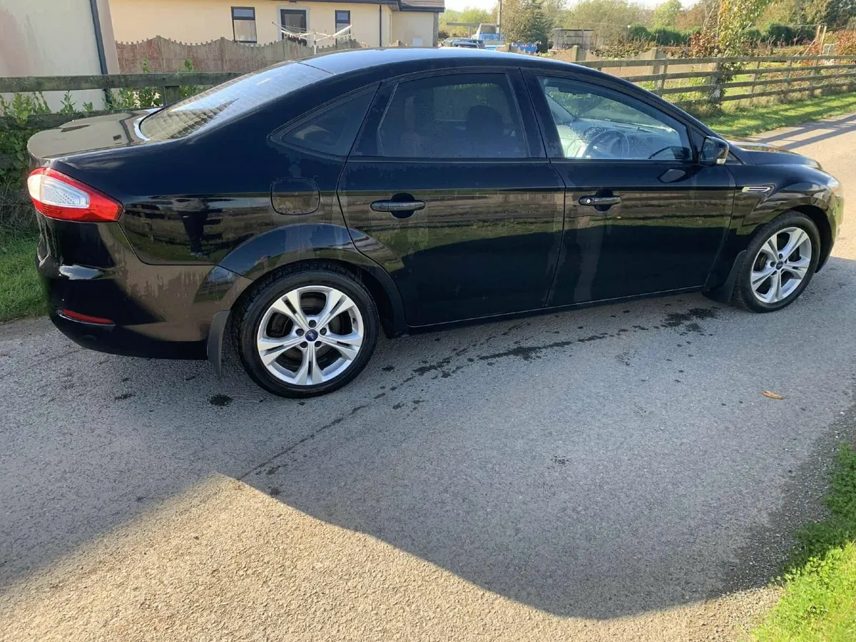 Ford Mondeo 2013 zetec 4 dr. €2850 - Image 4