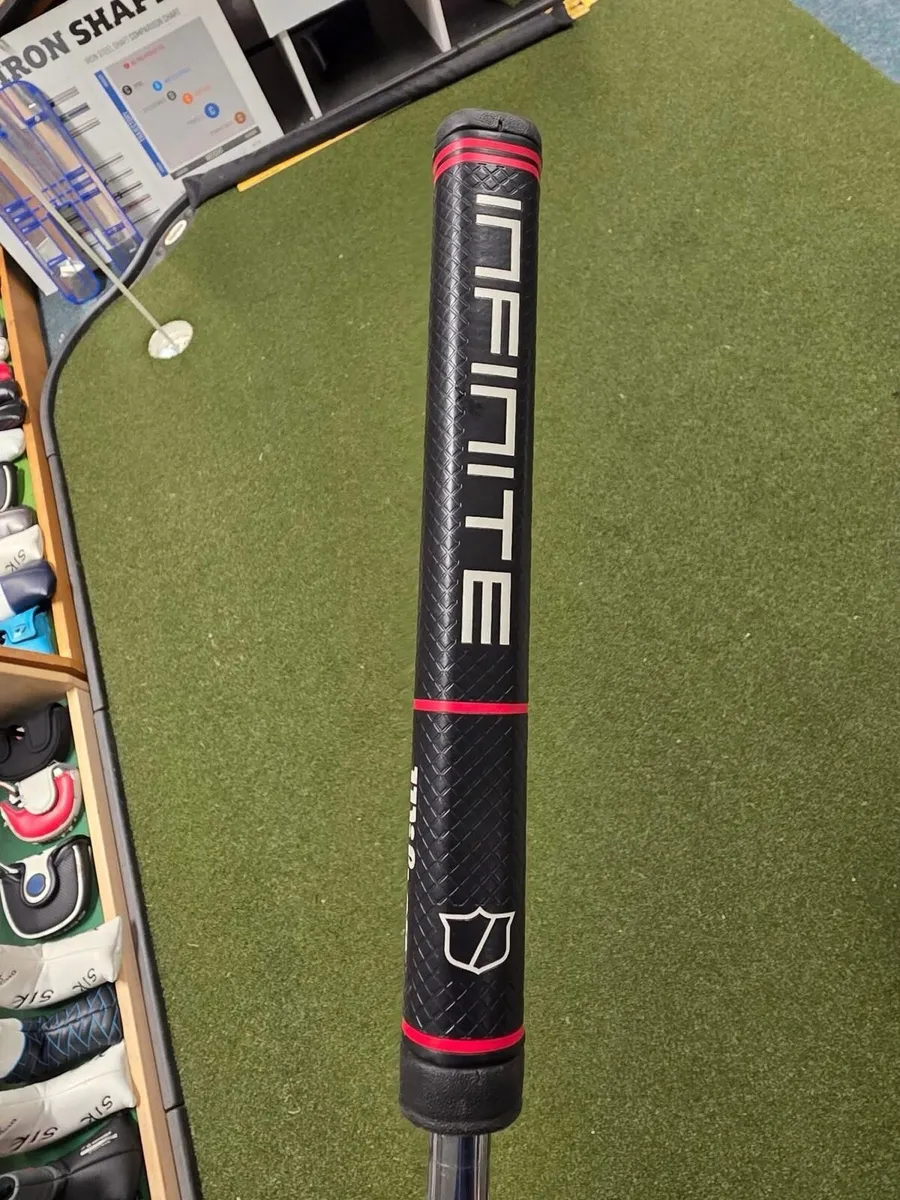 Like New Wilson Infinite Buckingham Putter - Image 4