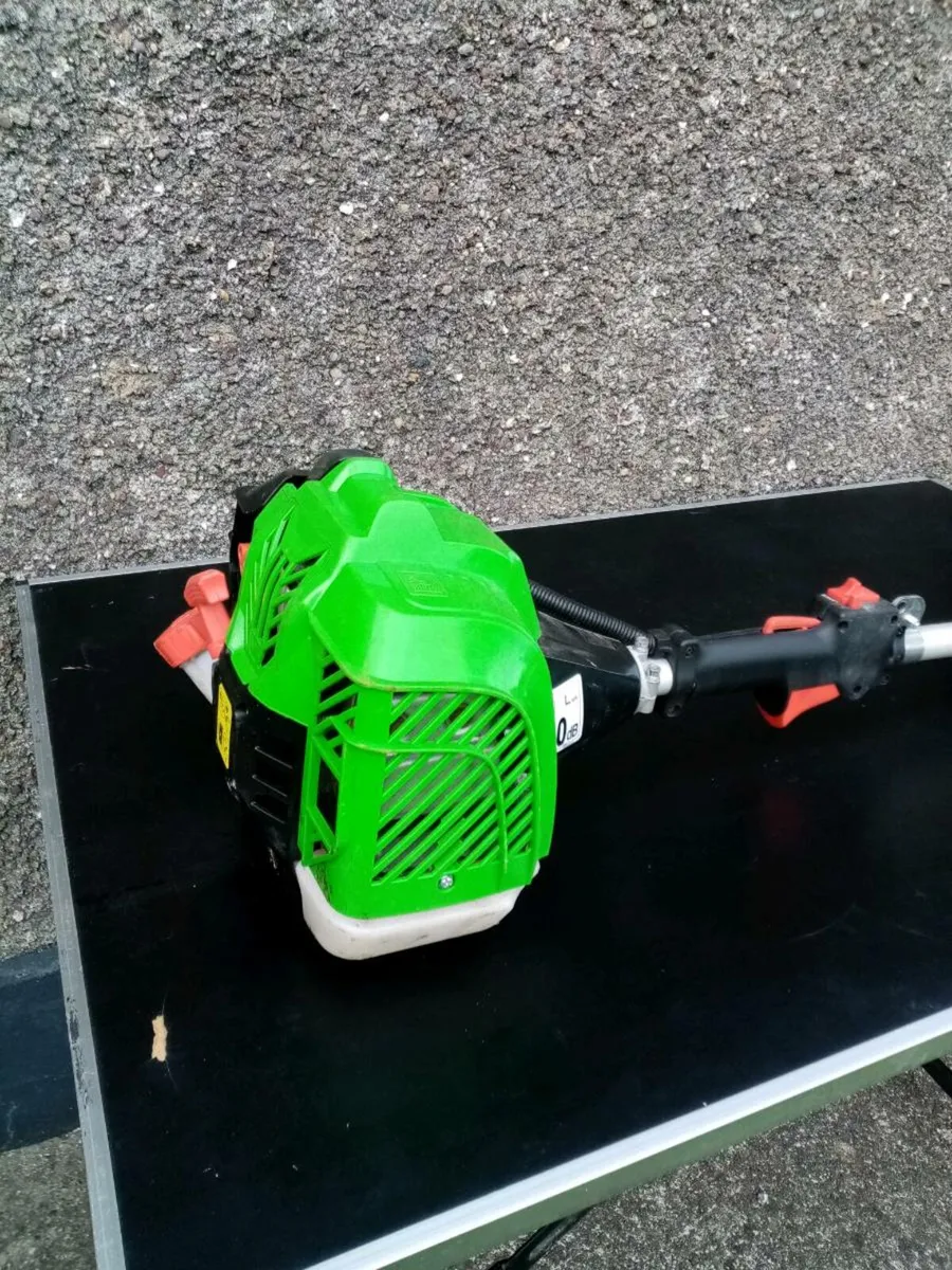 2 Stroke Petrol Strimmer - Image 3