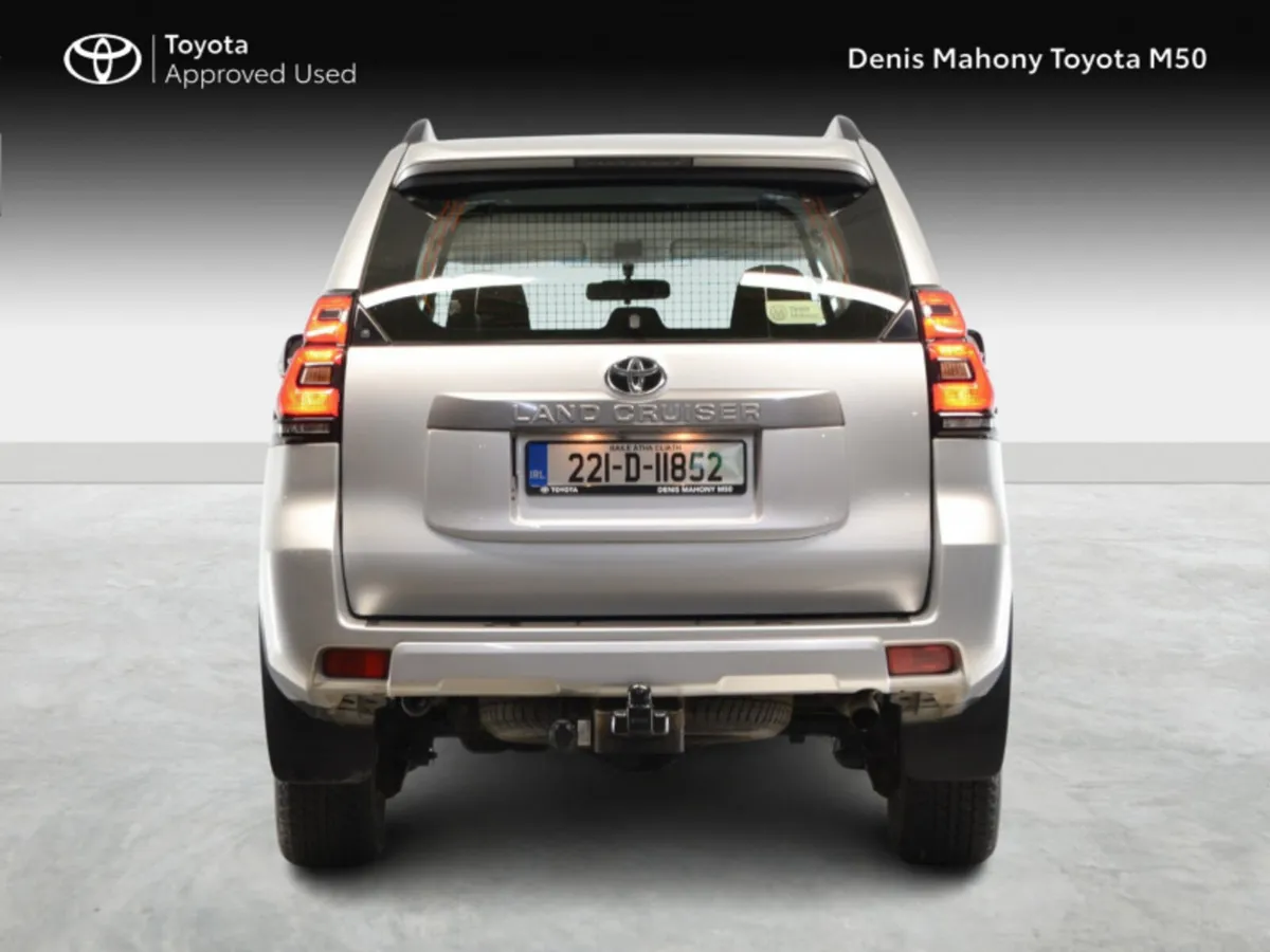 Toyota Land Cruiser LWB Commercial (VAT INCLUDED) - Image 4