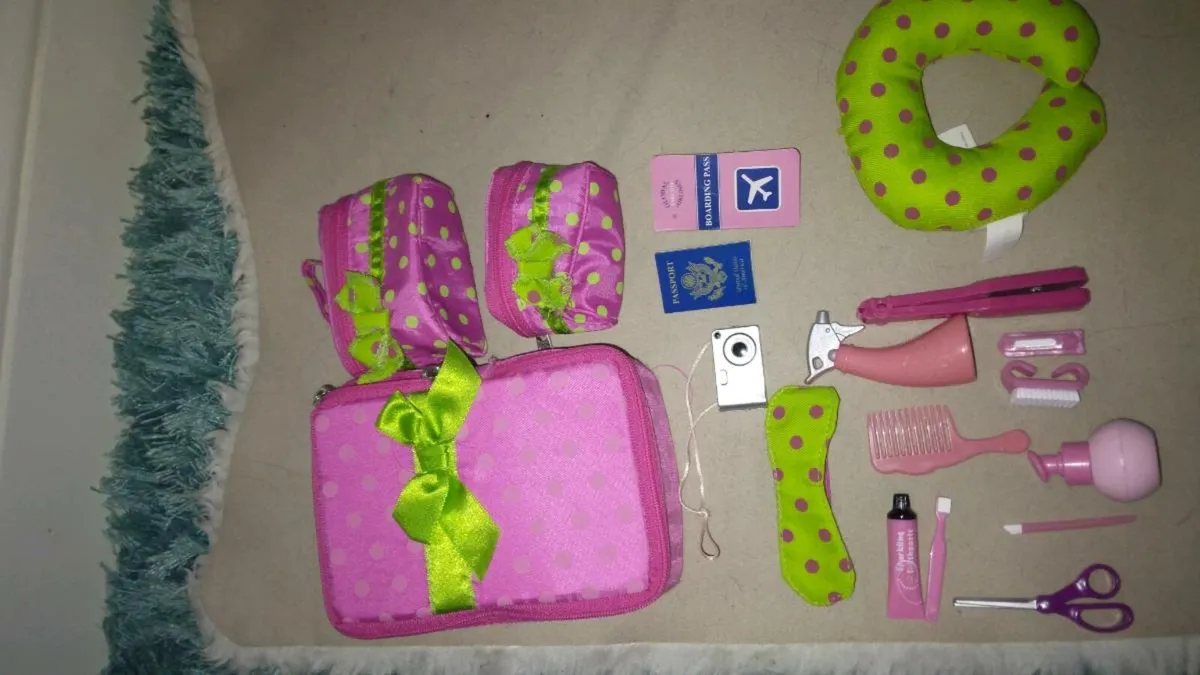 Our generation styling chair and travel set - Image 1