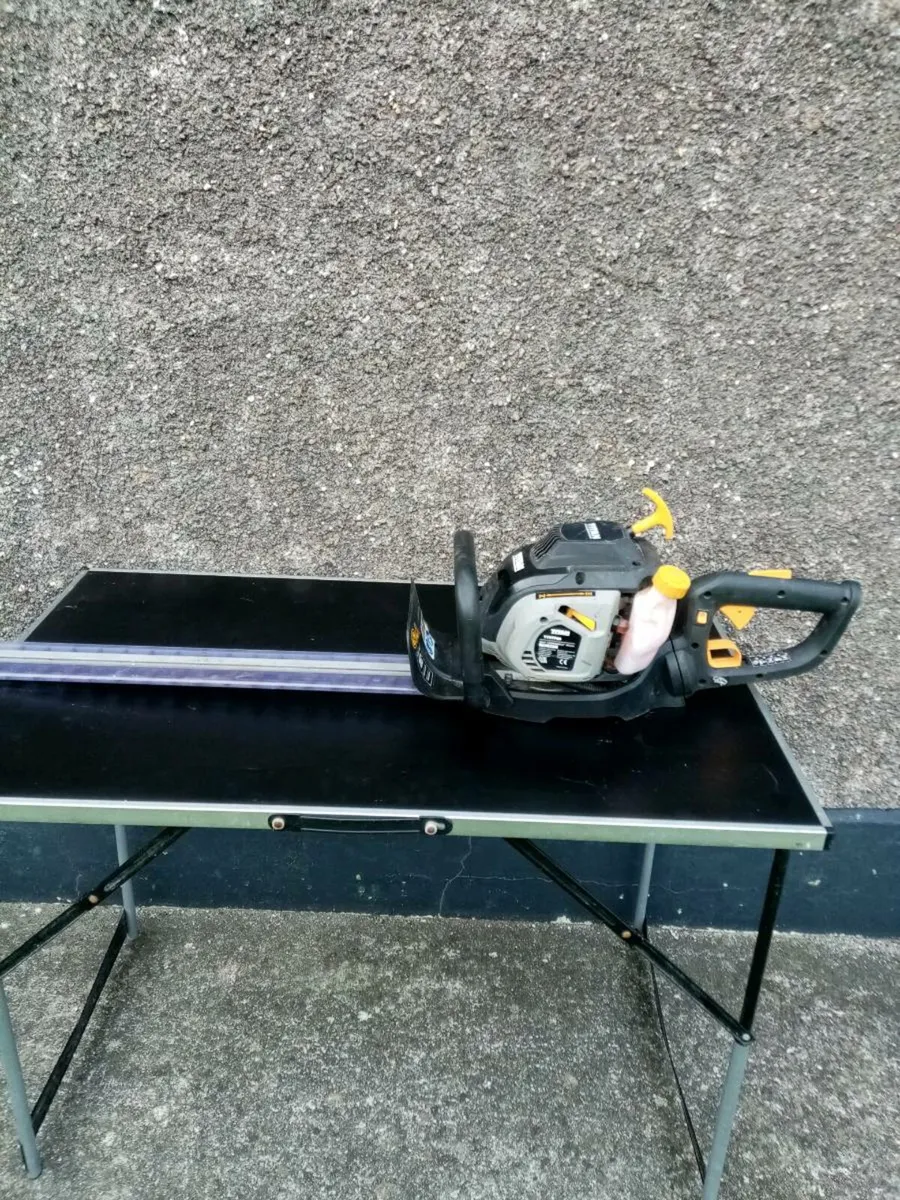 Titan 2 Stroke Petrol Hedge Trimmer - Image 1