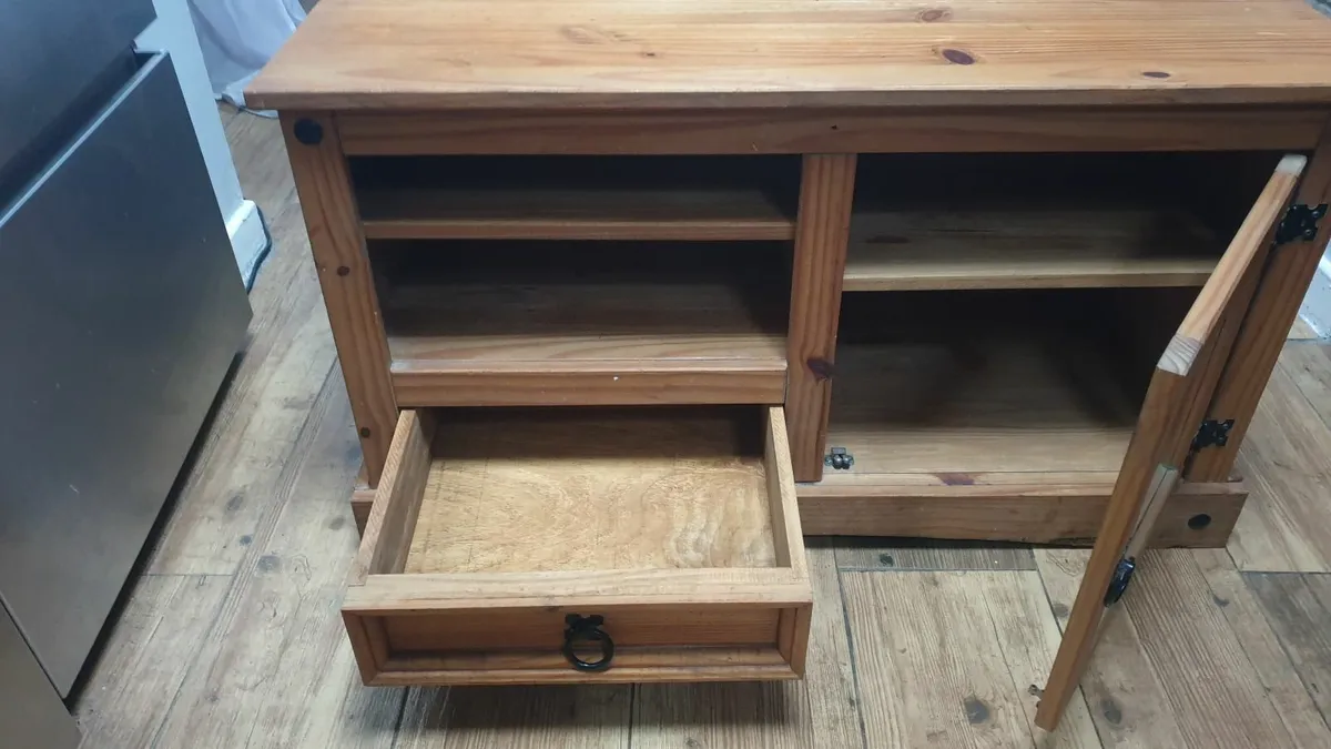 Tv stand - Image 4