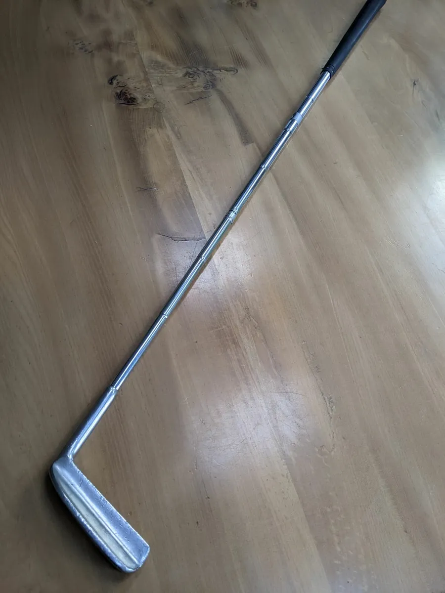 Golf Putter - Image 1