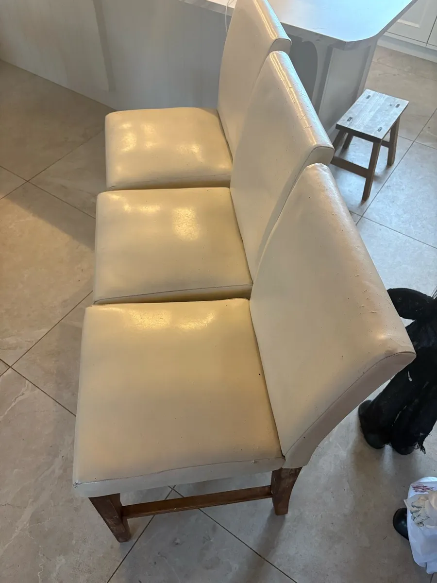 Island chairs - Image 2