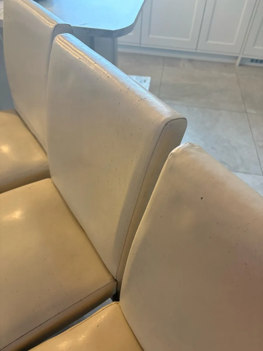 Island chairs - Image 3