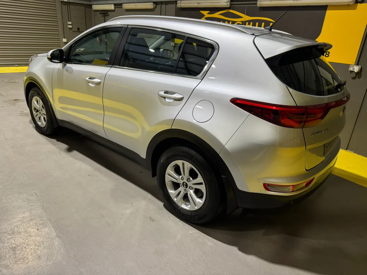 2018 Kia Sportage LX 1.7 CRDI 115 BHP 5DR - Image 3