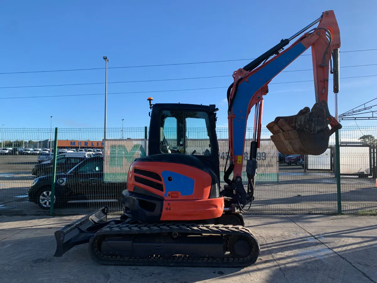 2017 KUBOTA U55-4 ZER TAIL EXCAVATOR FOR AUCTION - Image 4