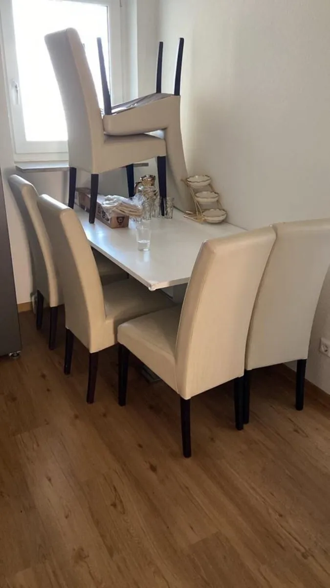 Dining Table with 6 chairs - Image 2