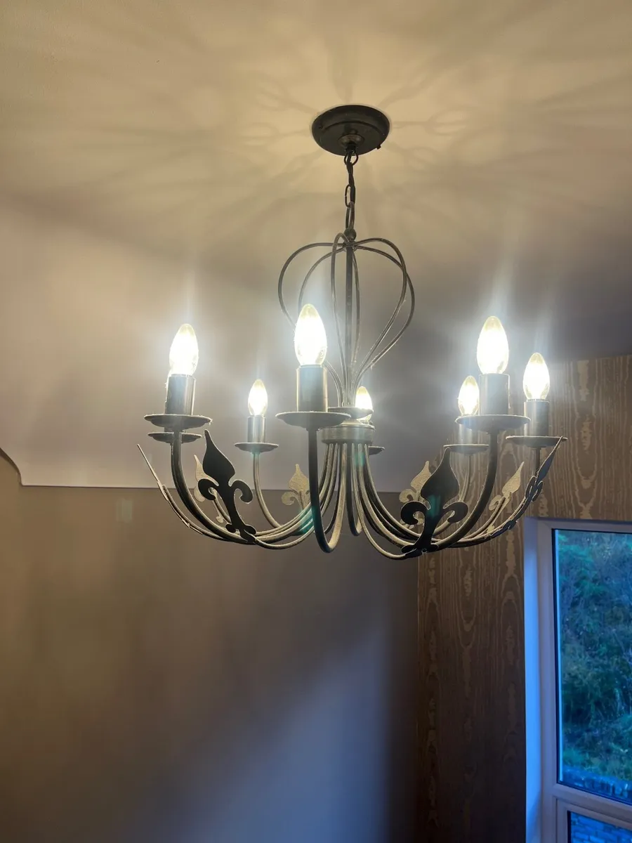 Chandeliers and house lights - Image 3