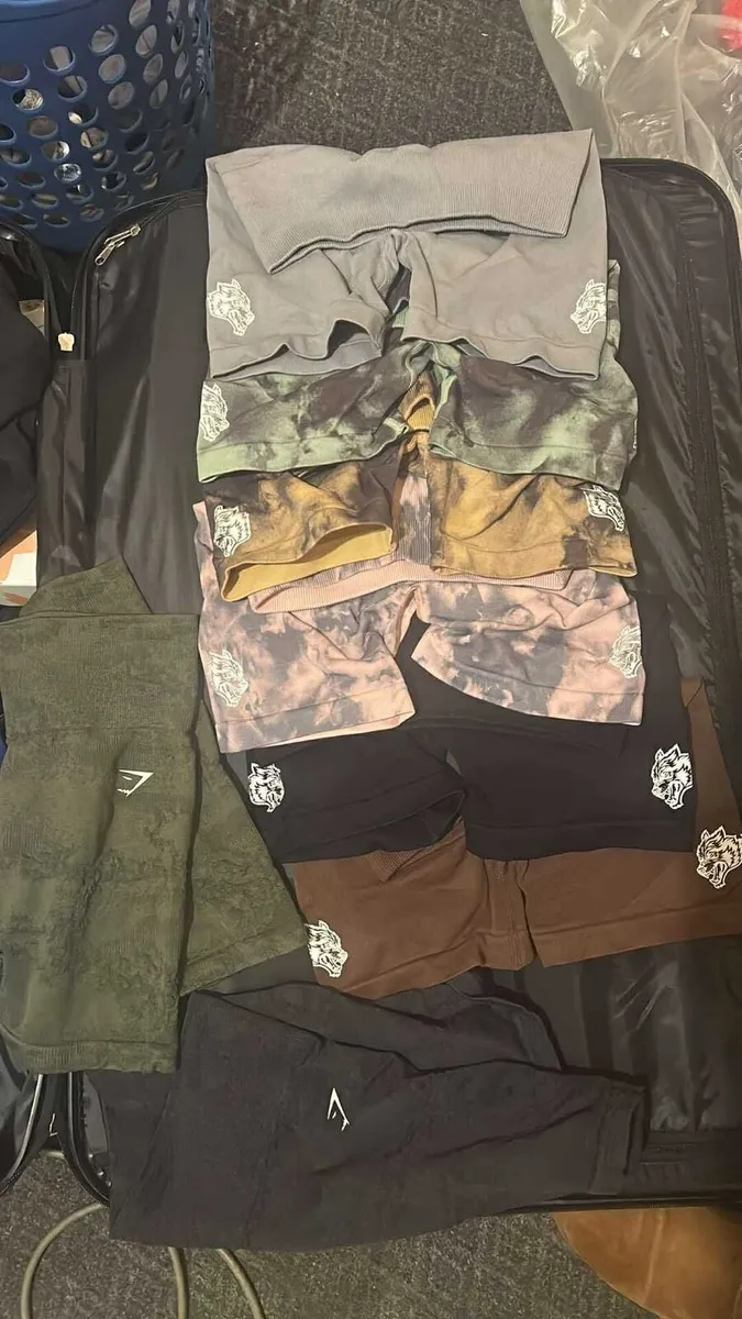 Gym Leggings / Shorts NEVER WORN - Image 3