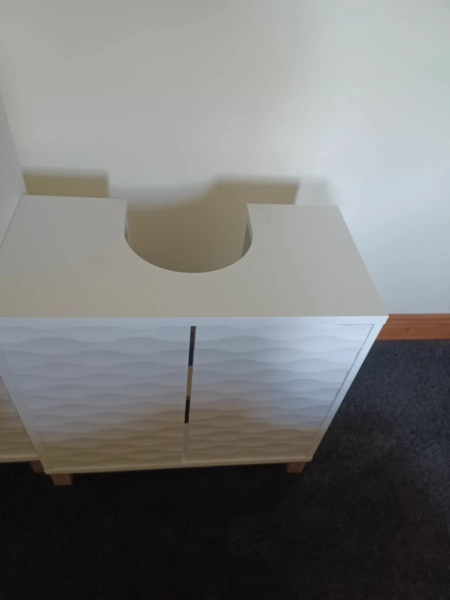 Bathroom furniture - Image 3