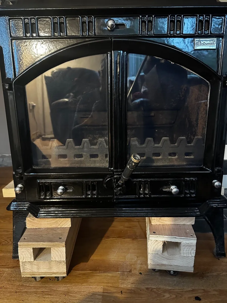 Blacksmith Farrier Multi Fuel Stove - Image 3
