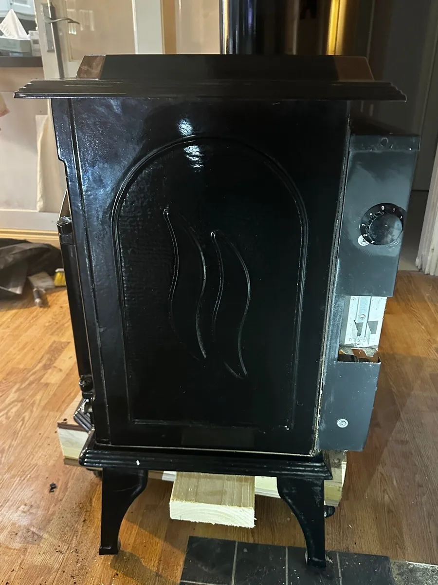 Blacksmith Farrier Multi Fuel Stove - Image 4