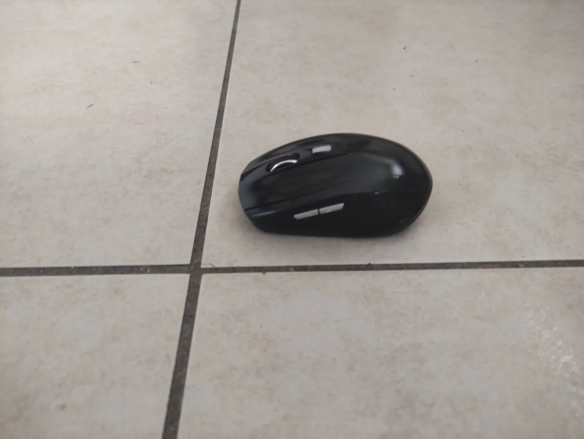 Brand New Wireless Mouse - Image 3