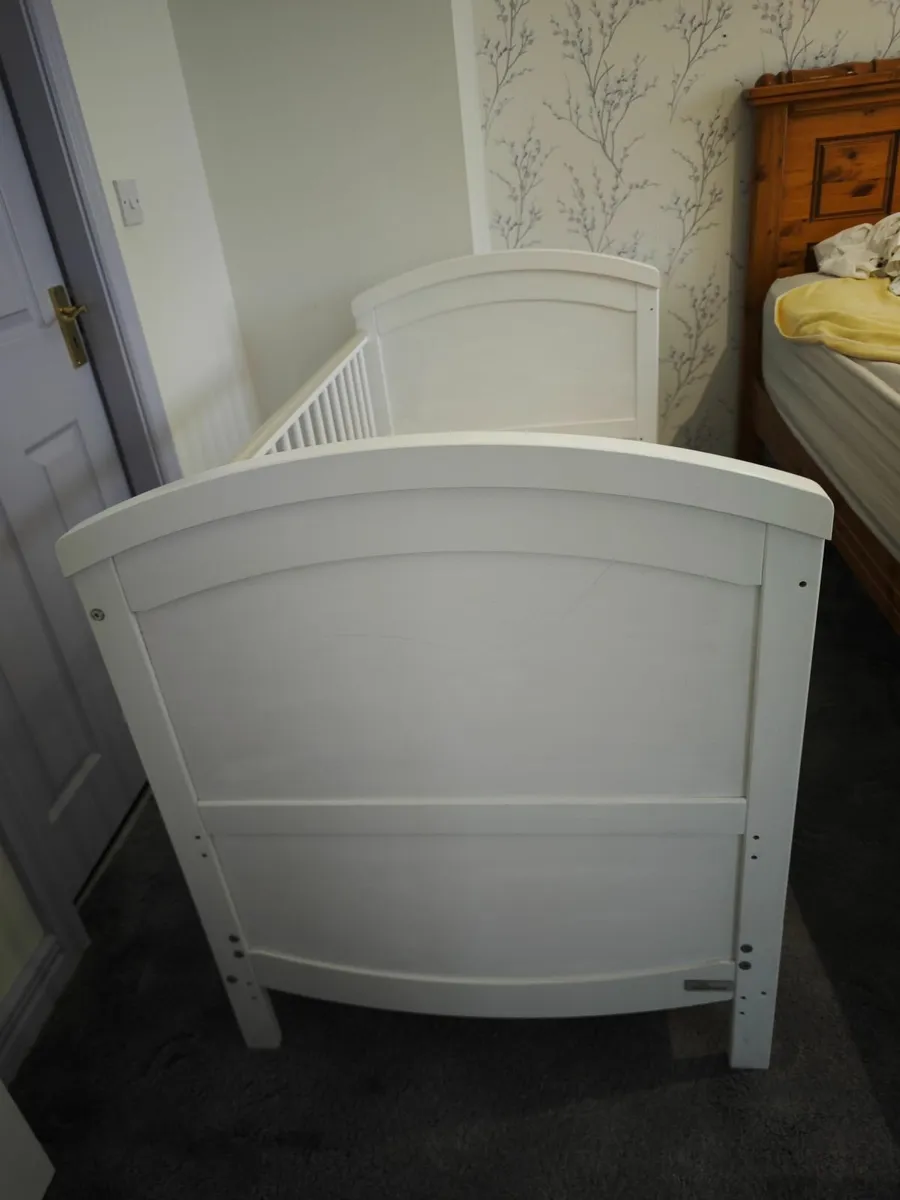 baby cot - Image 2