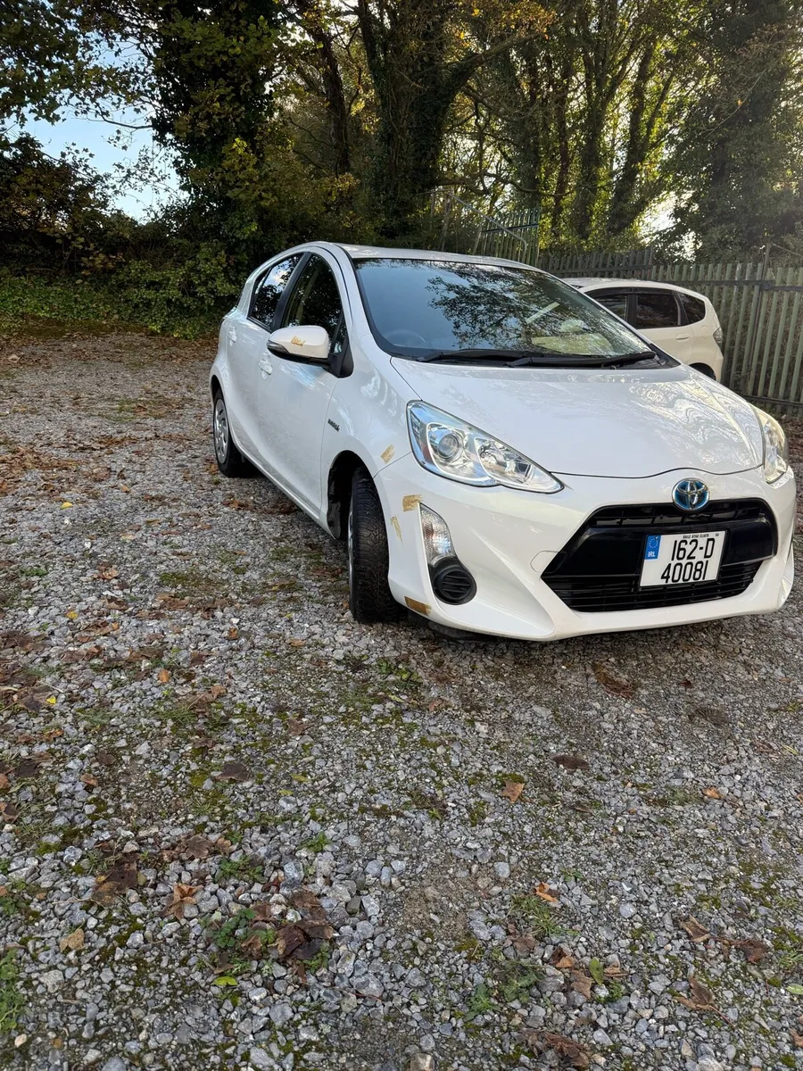 Toyota Aqua 2016 - Image 2