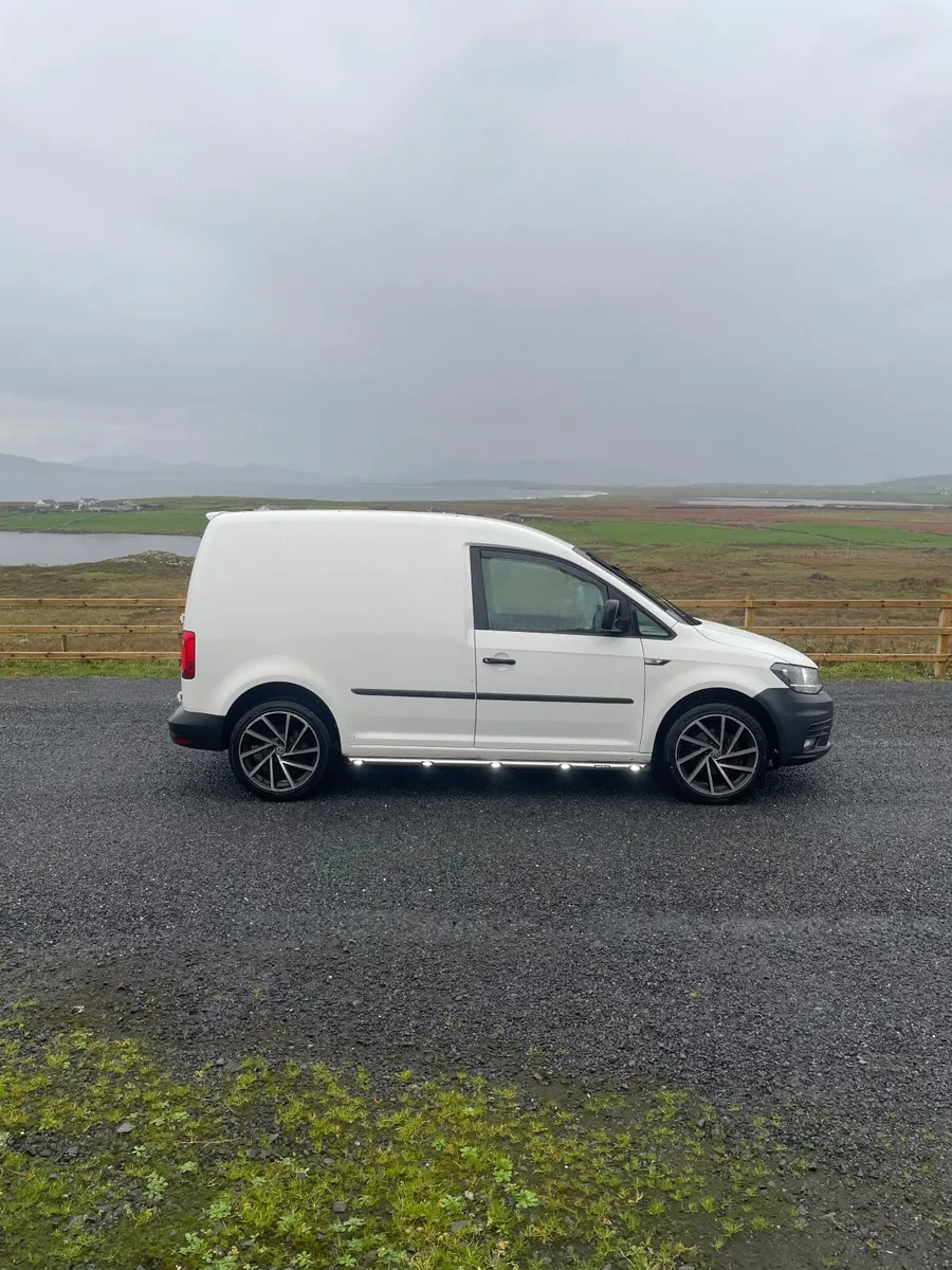 Volkswagen Caddy 2018 - Image 3
