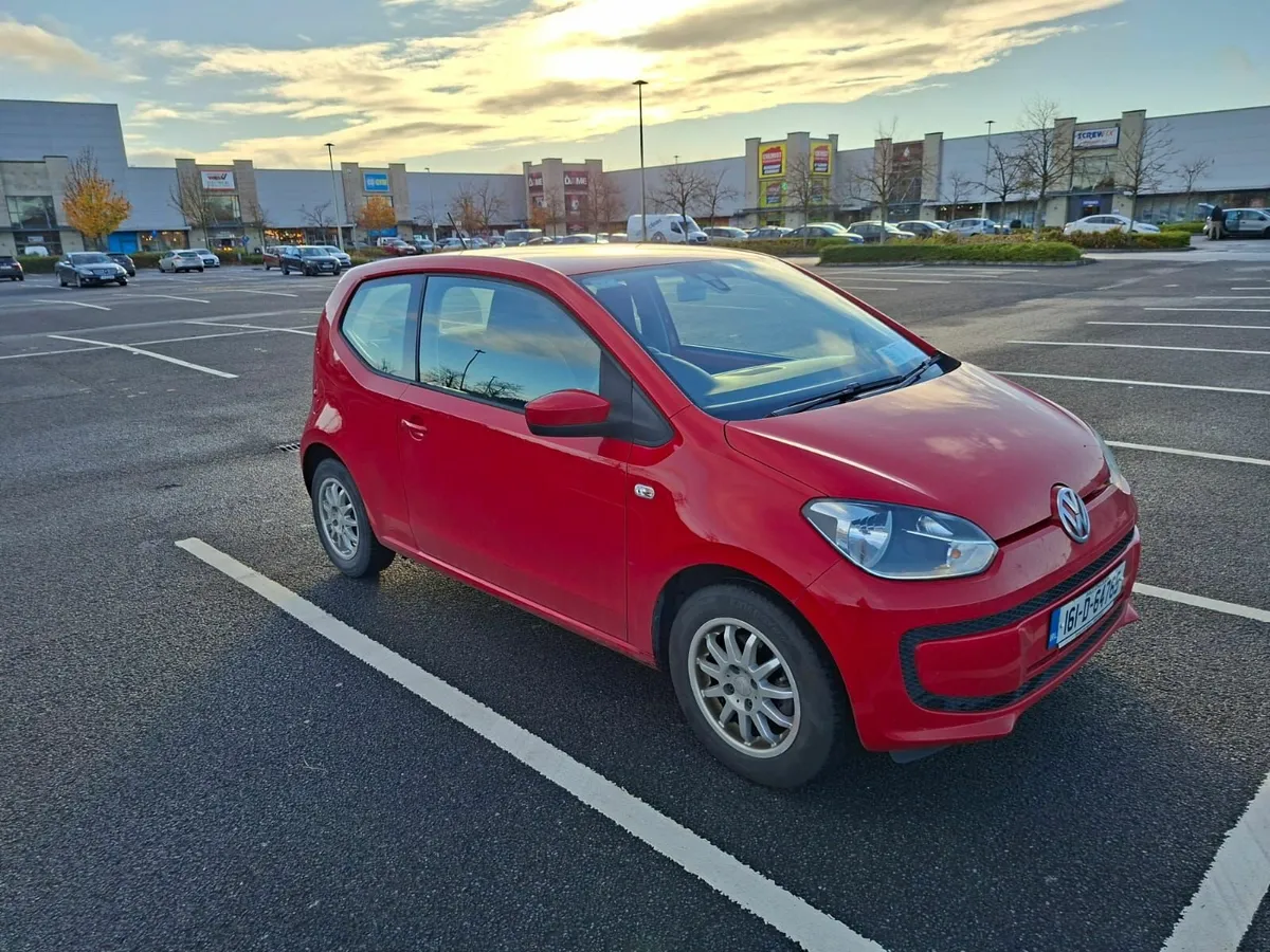 Volkswagen up! 2016 - Image 1