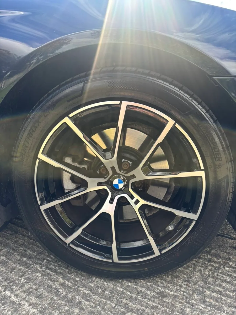 2015 BMW 520d - Image 4