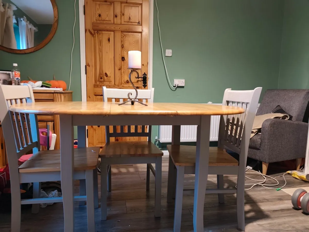 Kitchen table - Image 2