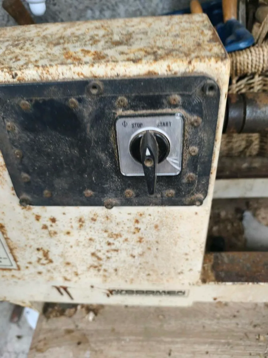 Woodmen wood turning lathe - Image 4