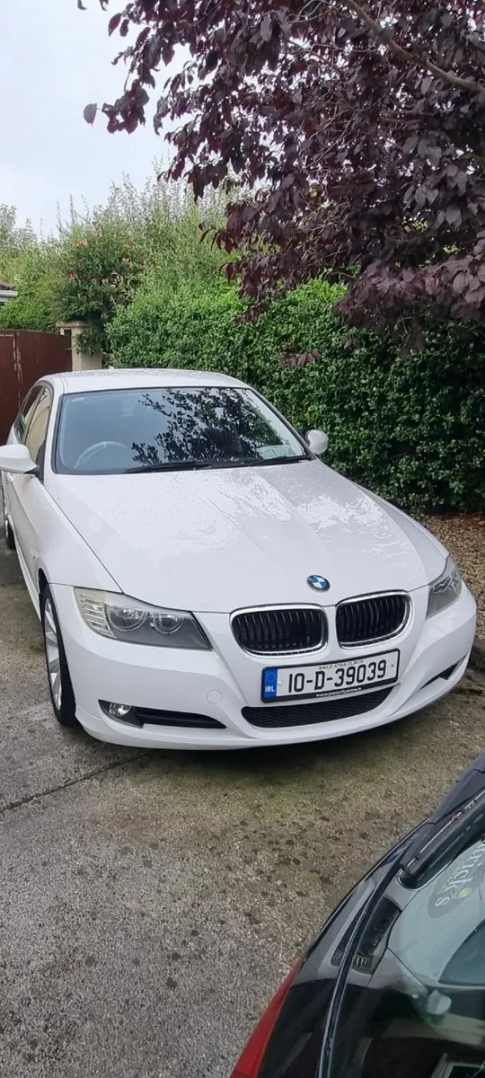 BMW 3-Series 2010 - Image 1