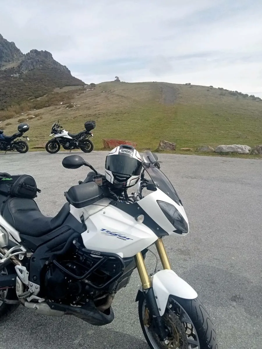 Triumph tiger 1050 - Image 2
