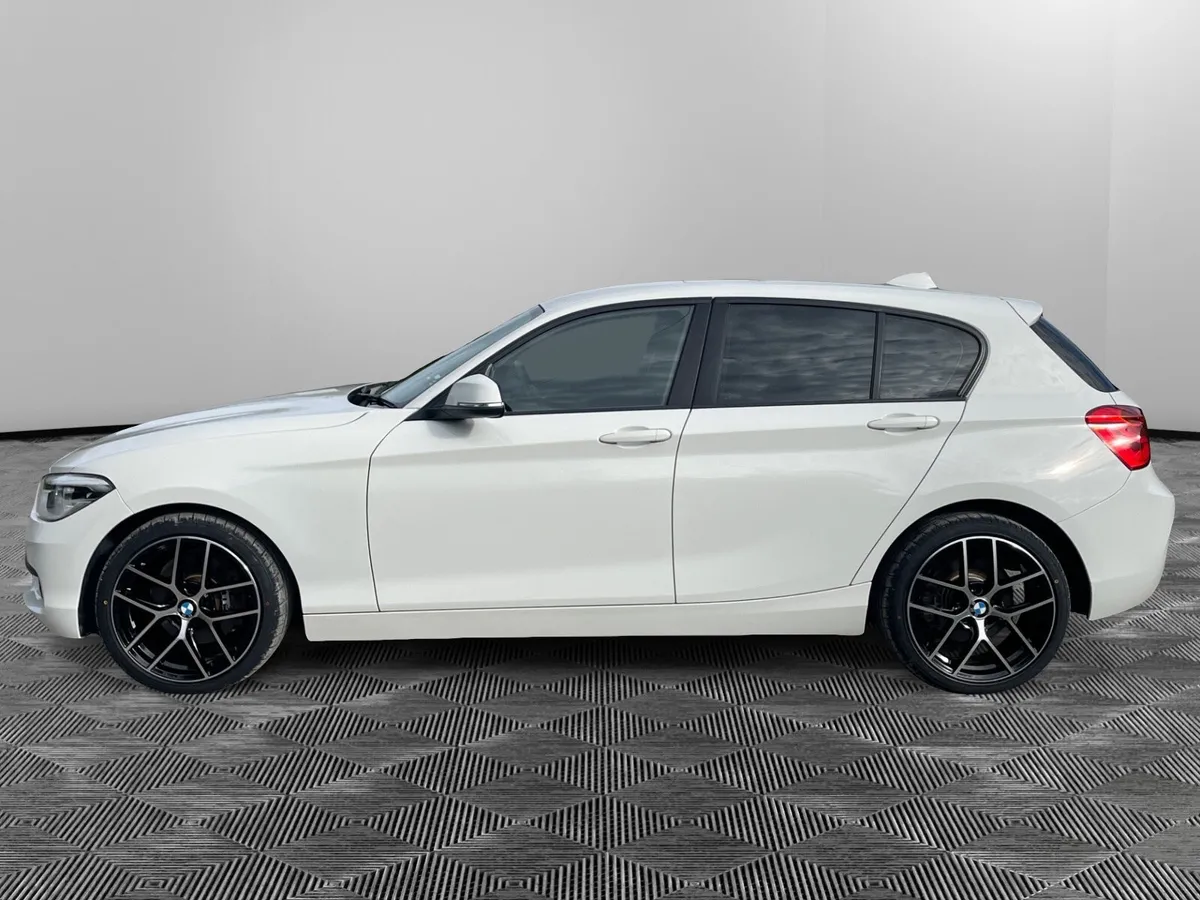 BMW 1 SERIES *ONLY 20KM* - Image 2
