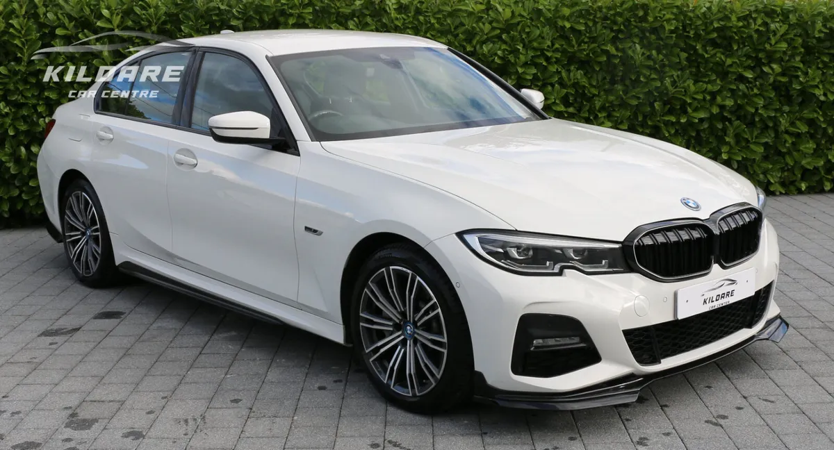 BMW  3-SERIES 330e M SPORT HYBRID AUTO - Image 4