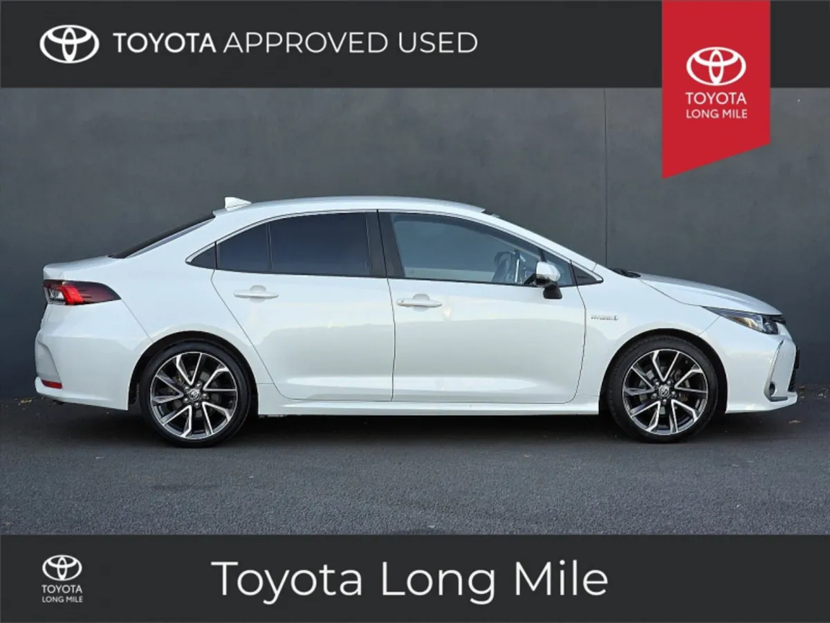 Toyota Corolla 1.8 Hybrid Sol 4DR - Image 4