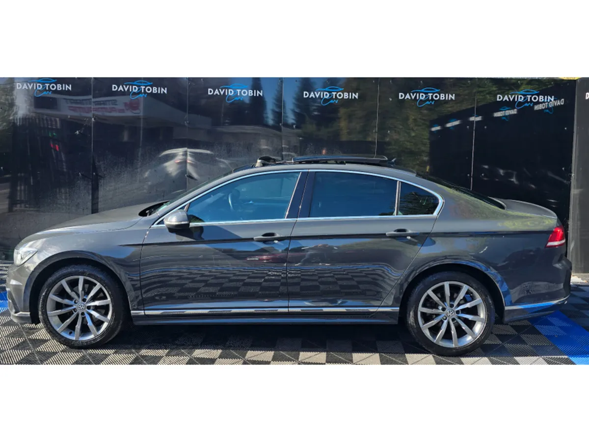Volkswagen Passat 2.0 TDI R-LINE 150 BHP/SUNROOF - Image 3