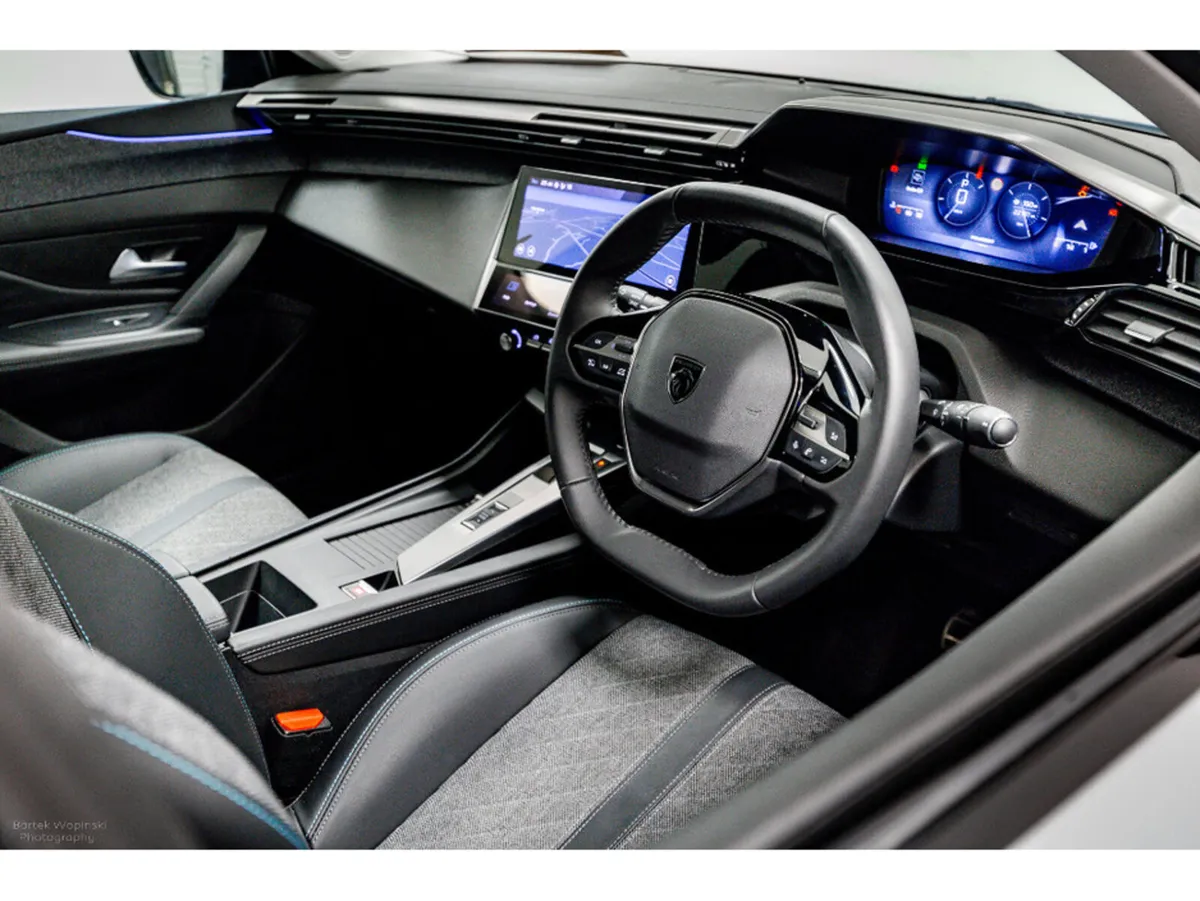 Peugeot 408 Allure 1.2 Petrol Auto 130HP - Image 2