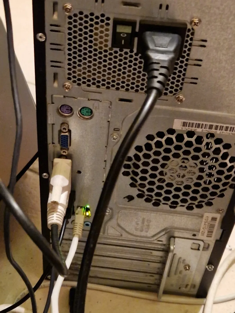 Fujitsu ESPRIMO P420 E85+ Desktop PC Wins 10, 16GB - Image 4
