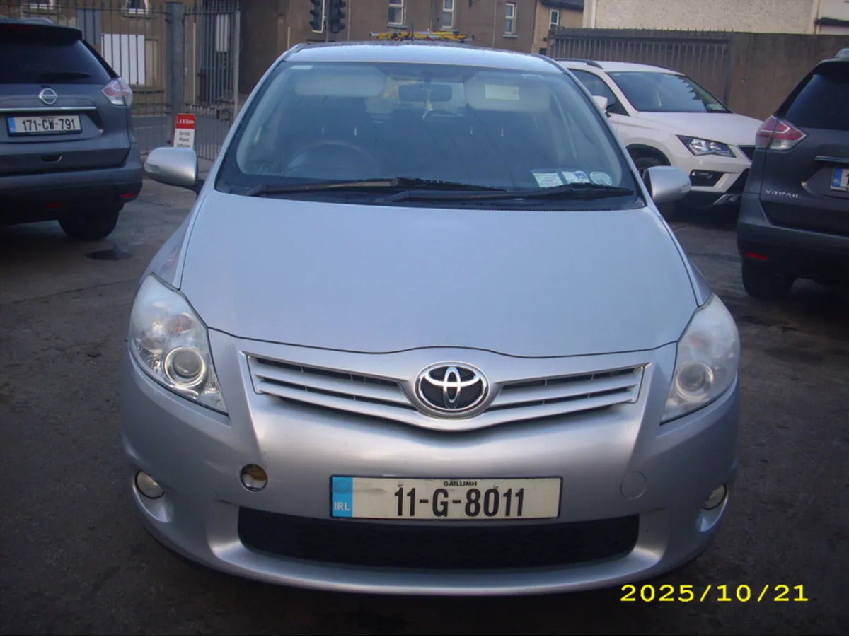 Toyota Auris 1.4 D-4D TR 5DR - Image 1