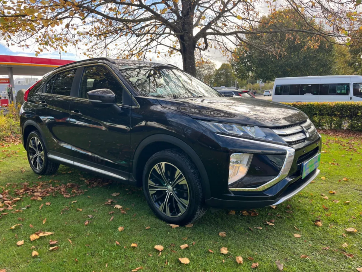Mitsubishi Eclipse Cross ECLI INTENSE 6MT 4DR - Image 2