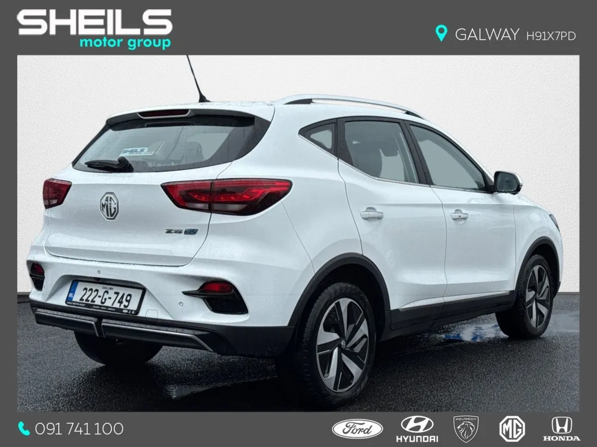 MG ZS EV Auto Long Range Exclusive - Sunroof - Image 2
