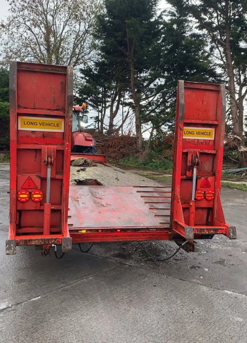 Low loader - Image 2