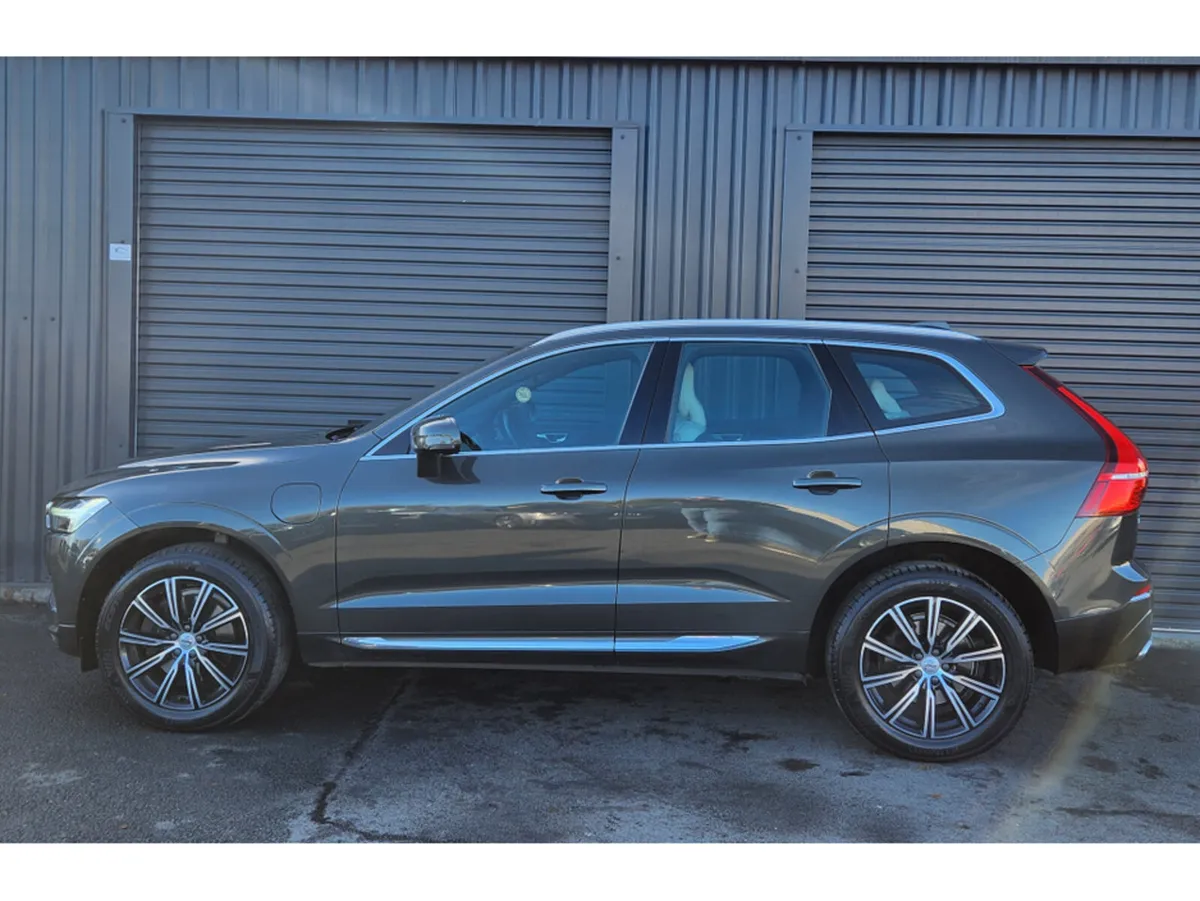 Volvo XC60 T8 INSCRIPTION PHEV - Image 4