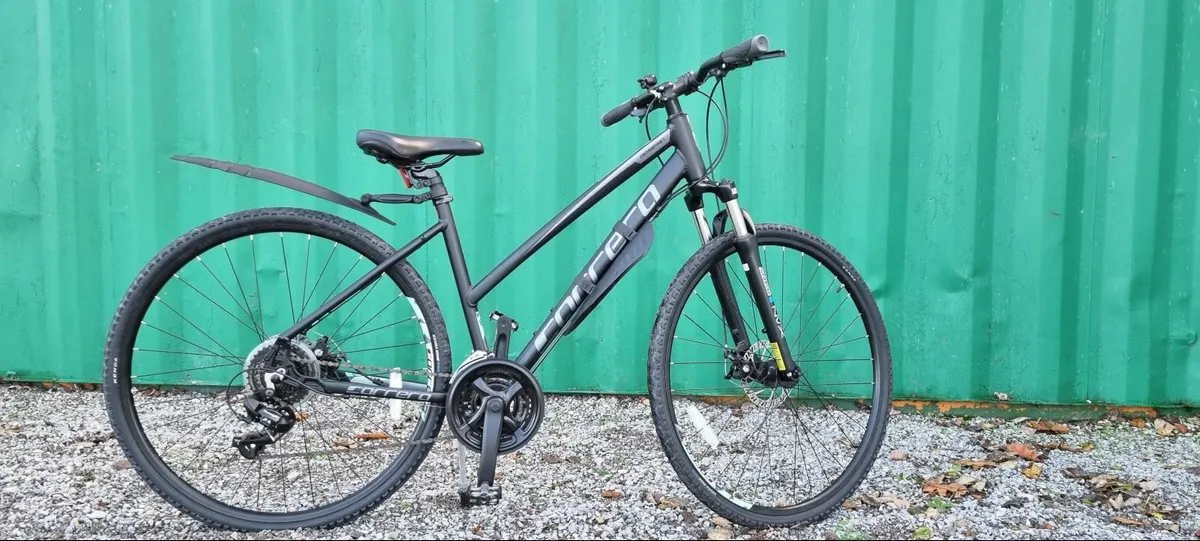 Ladies bicycle - Image 1