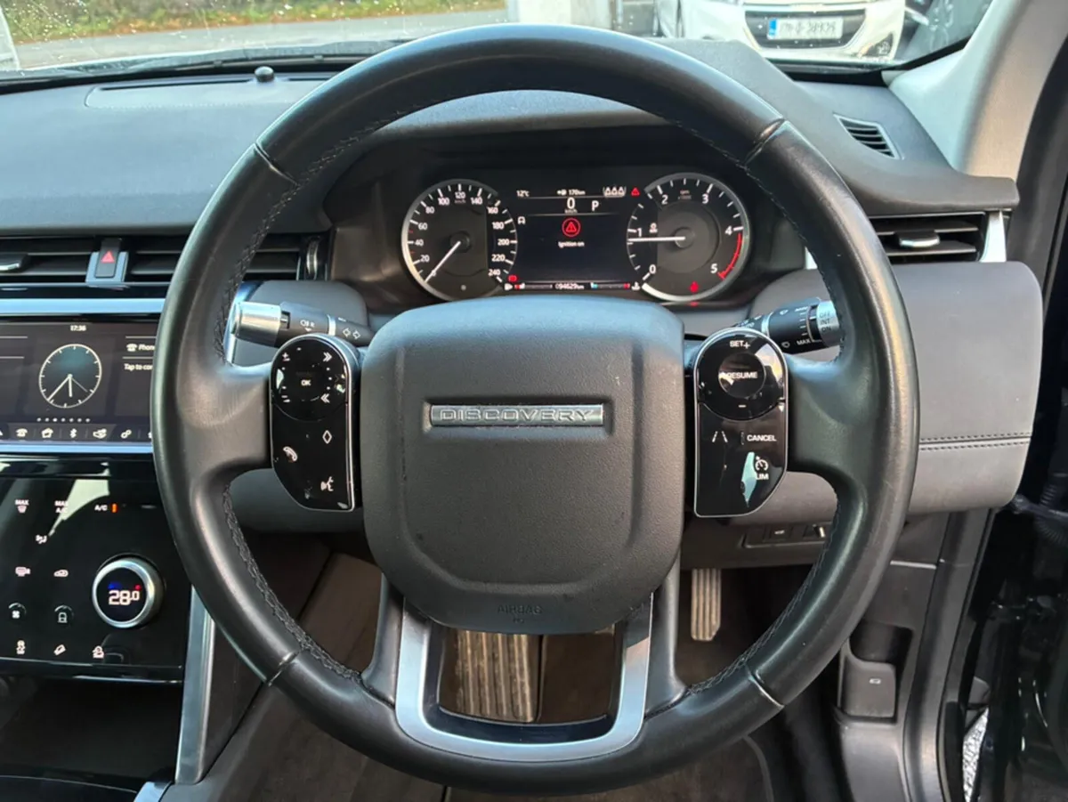 Land Rover Discovery Sport (NEW MODEL) 2.0 D4E AUT - Image 1