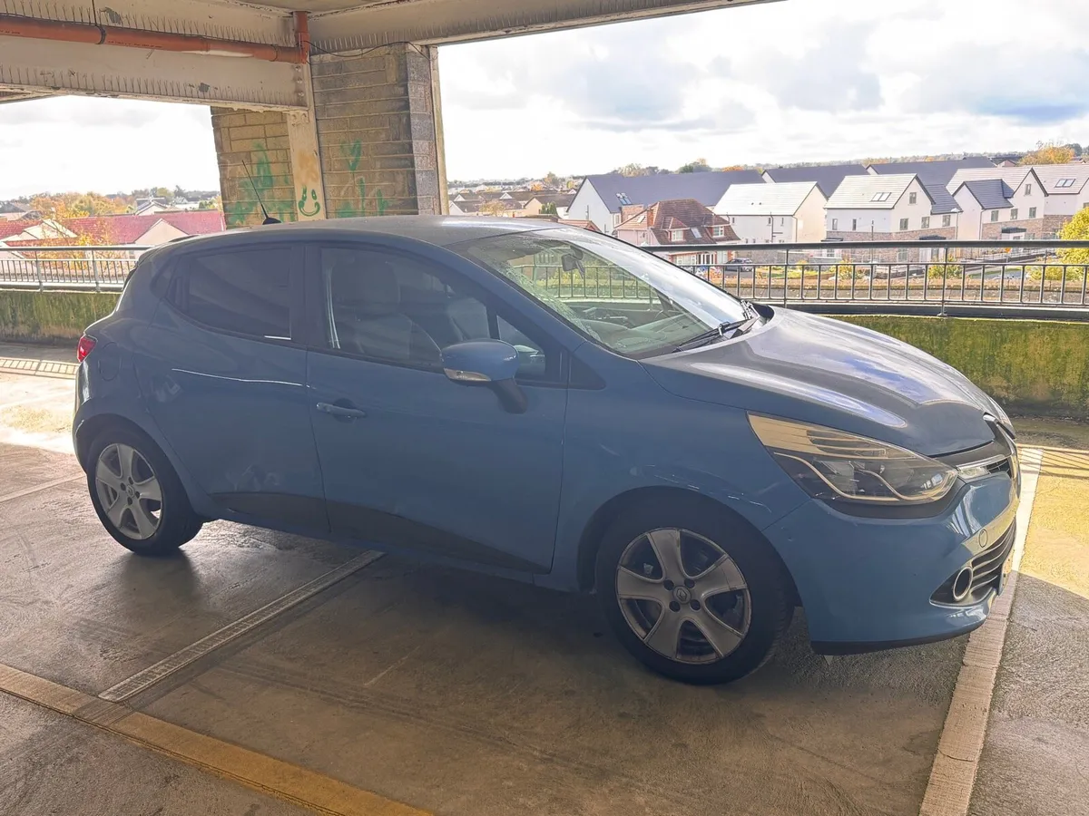 Renault Clio - Image 1