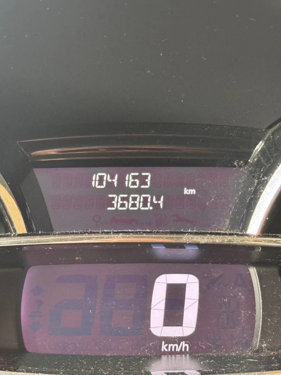 Renault Clio - Image 3